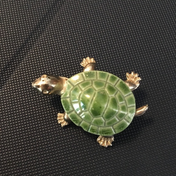 Jewelry - Brooch / vintage turtle 1950s, ceramic shell